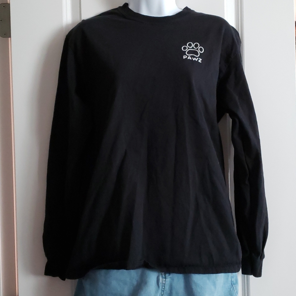 Long sleeve black tshirt